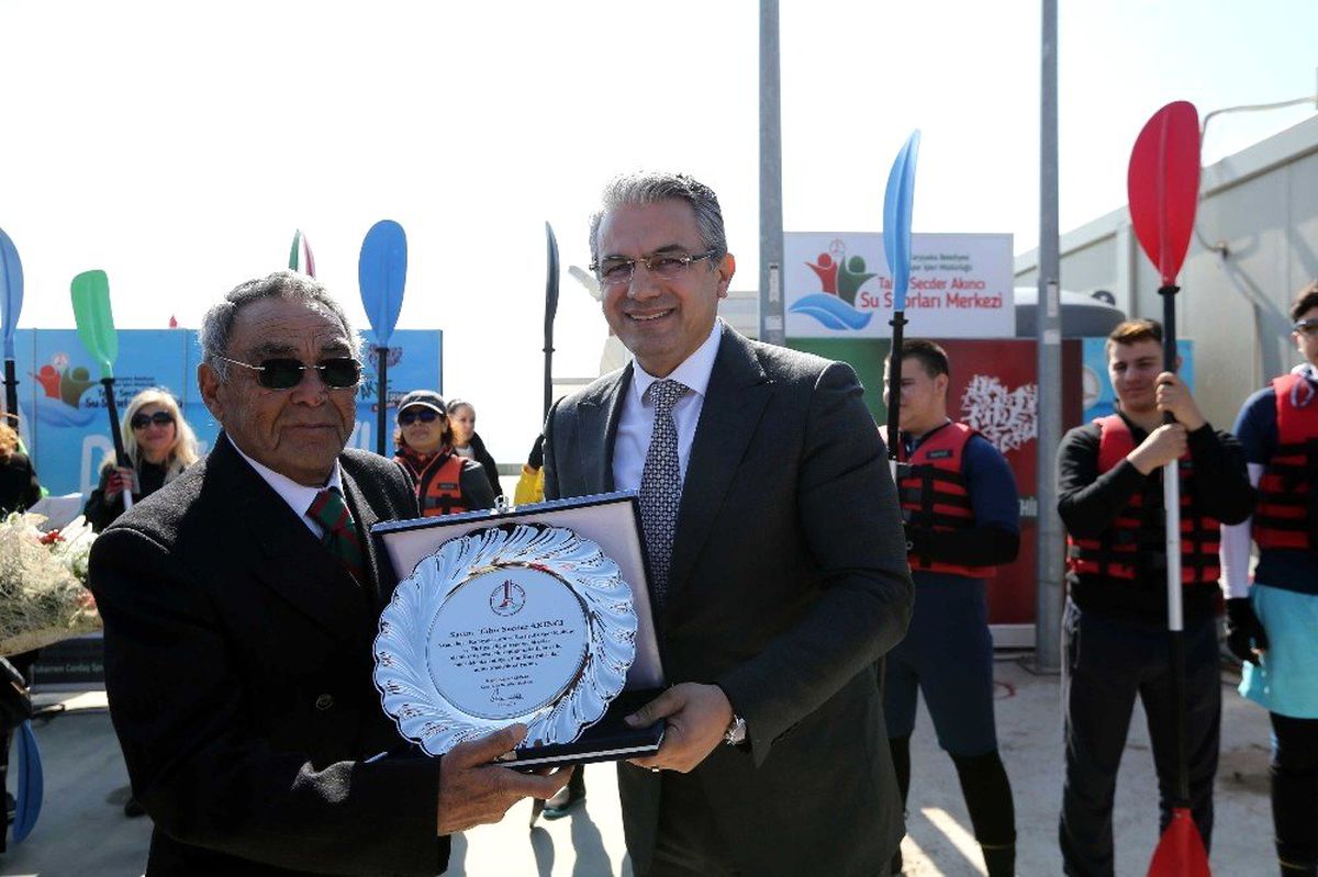 Karşıyaka\'da Secder Akıncı Vefası