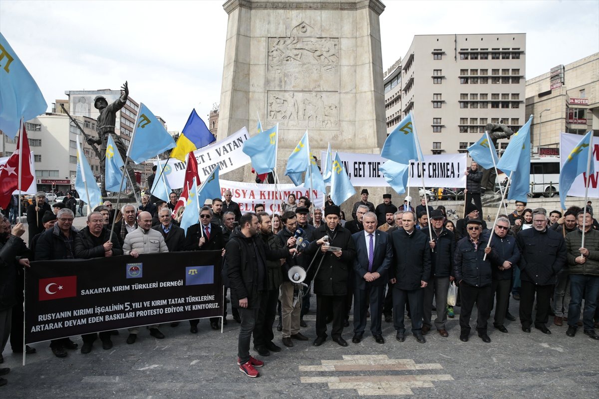 Kırım Tatarları Rusya\'nın Kırım\'ı Yasa Dışı İlhakını Protesto Etti