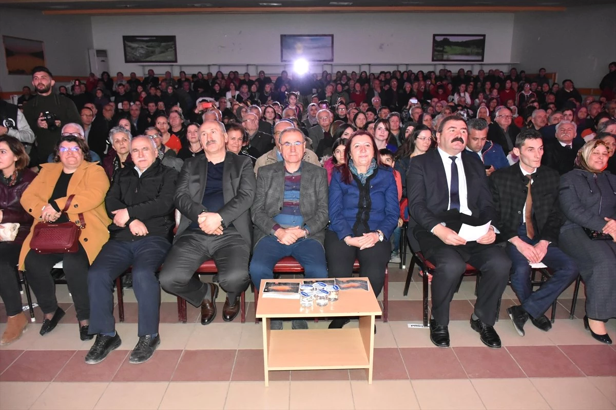 Meslek Gruplarının Oluşturduğu Koro Konser Verdi