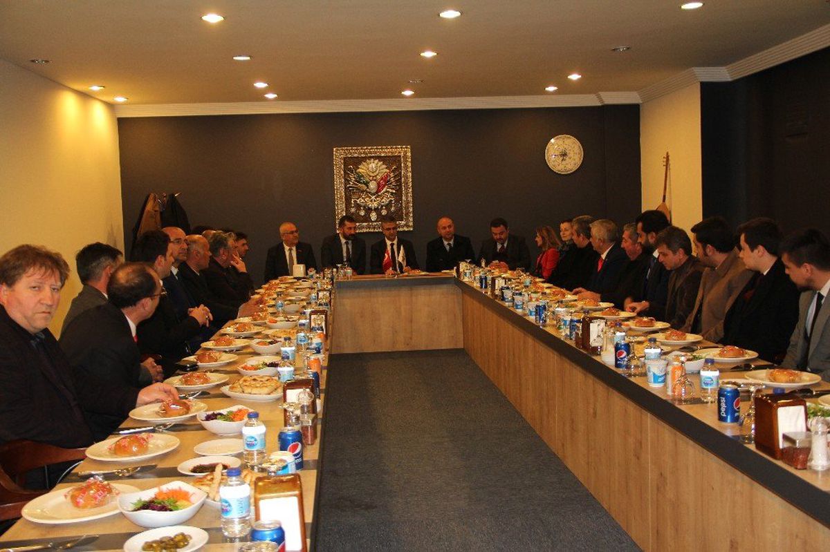 MHP\'li Aydın: "Atatürk\'ün Partisi Olduğunu İddia Edenler Atatürk\'ün Ruhaniyetine Bıraktığı Mirasa...