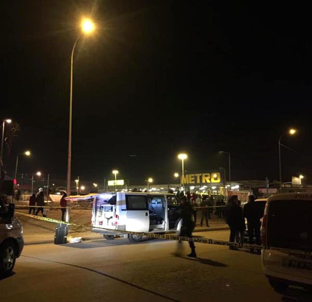 Otomobilinde Başından Vurularak Öldürüldü
