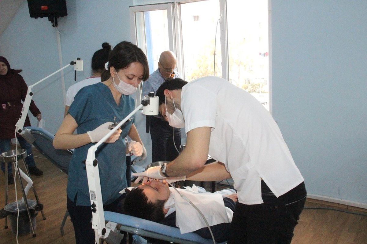 Özel Çocuklara Diş Bakımı