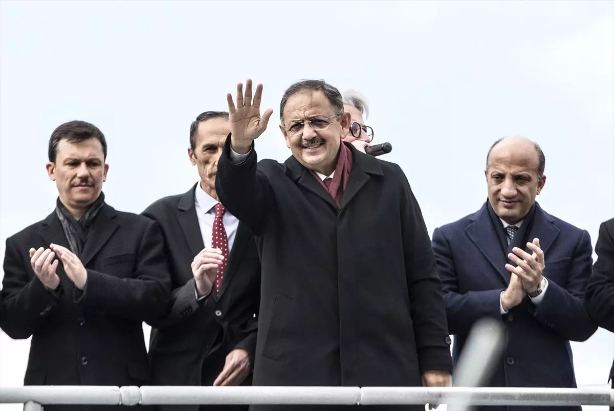 Özhaseki\'den Rakiplerine Proje Eleştirisi