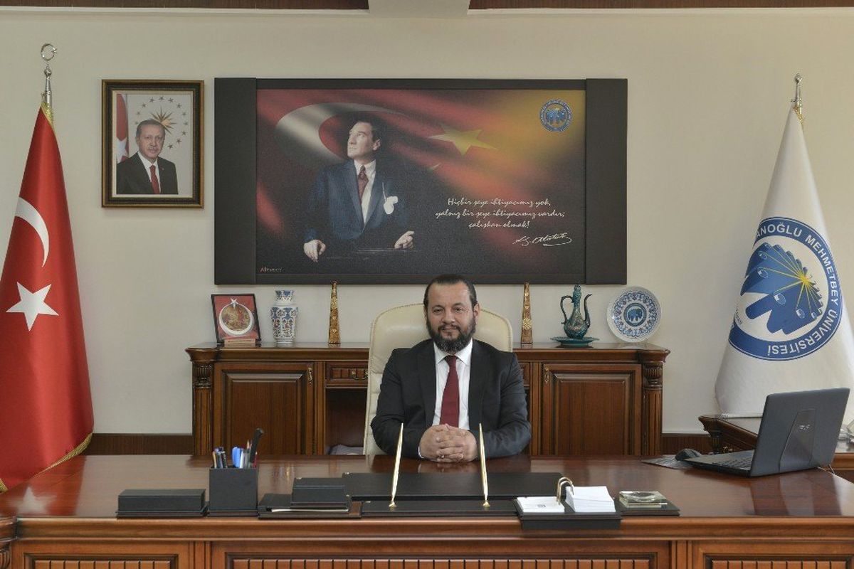 Rektör Akgül: "Üniversitemizde Lisansüstü Eğitim Verilen Program Sayısı 54\'e Yükseldi"