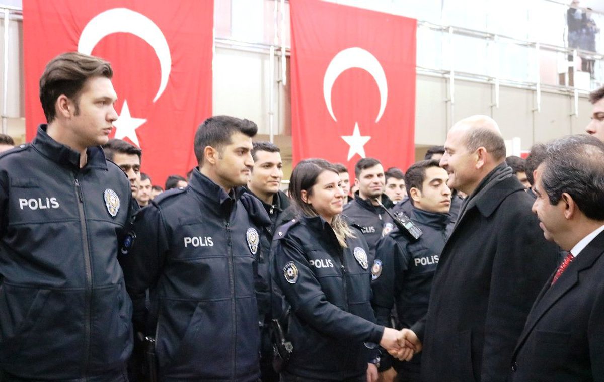 Soylu\'dan Diyarbakır\'da Çevik Kuvvet\'e Ziyaret