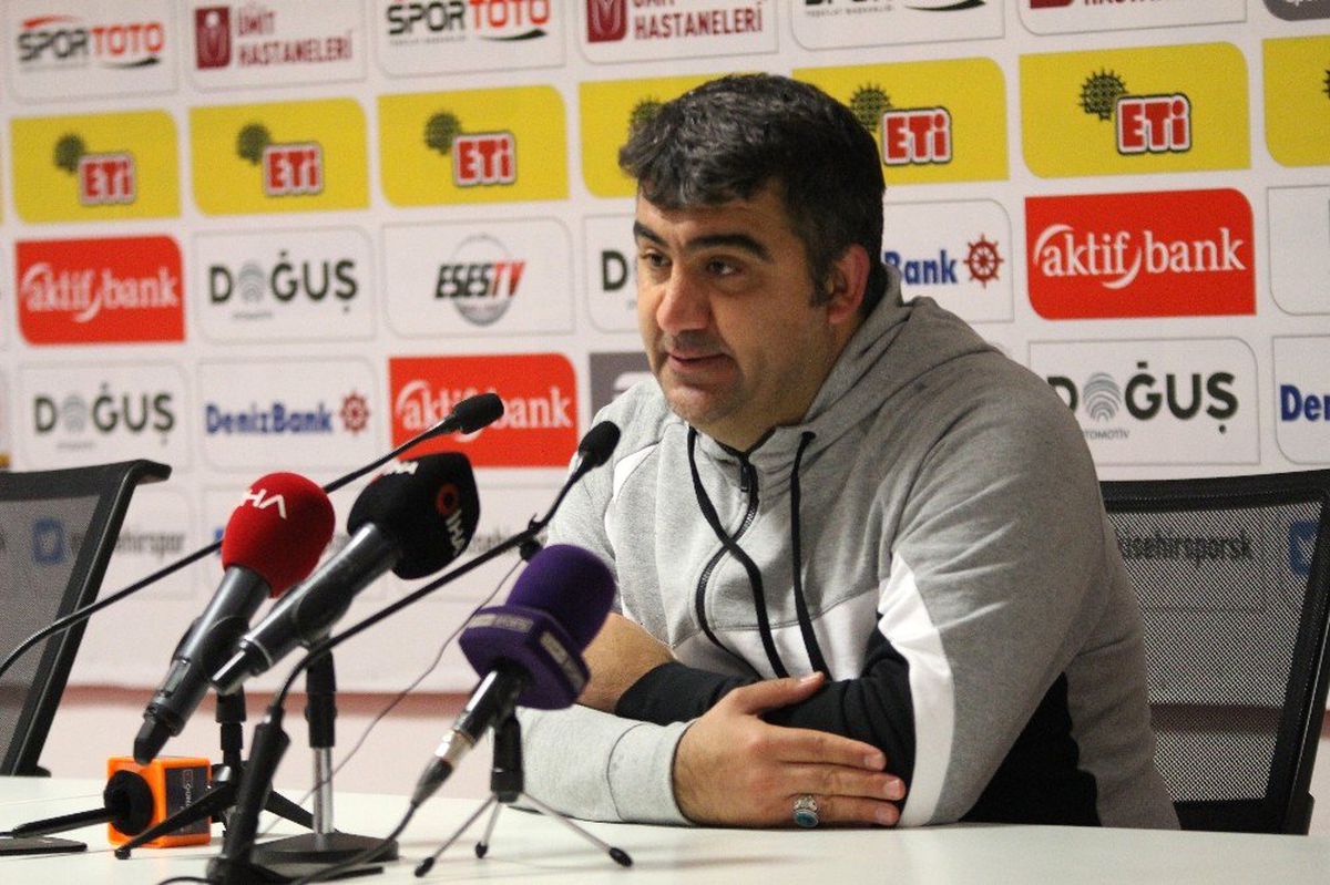 Ümit Özat: "Takım Olmayı Başarabilirsek Önümüz Daha Çok Açılır"