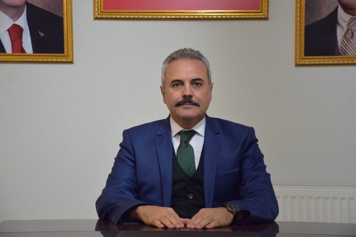 Uysal, "Ak Parti Belediyeciliğini Karabüklü Hemşehrilerimiz Görecek"