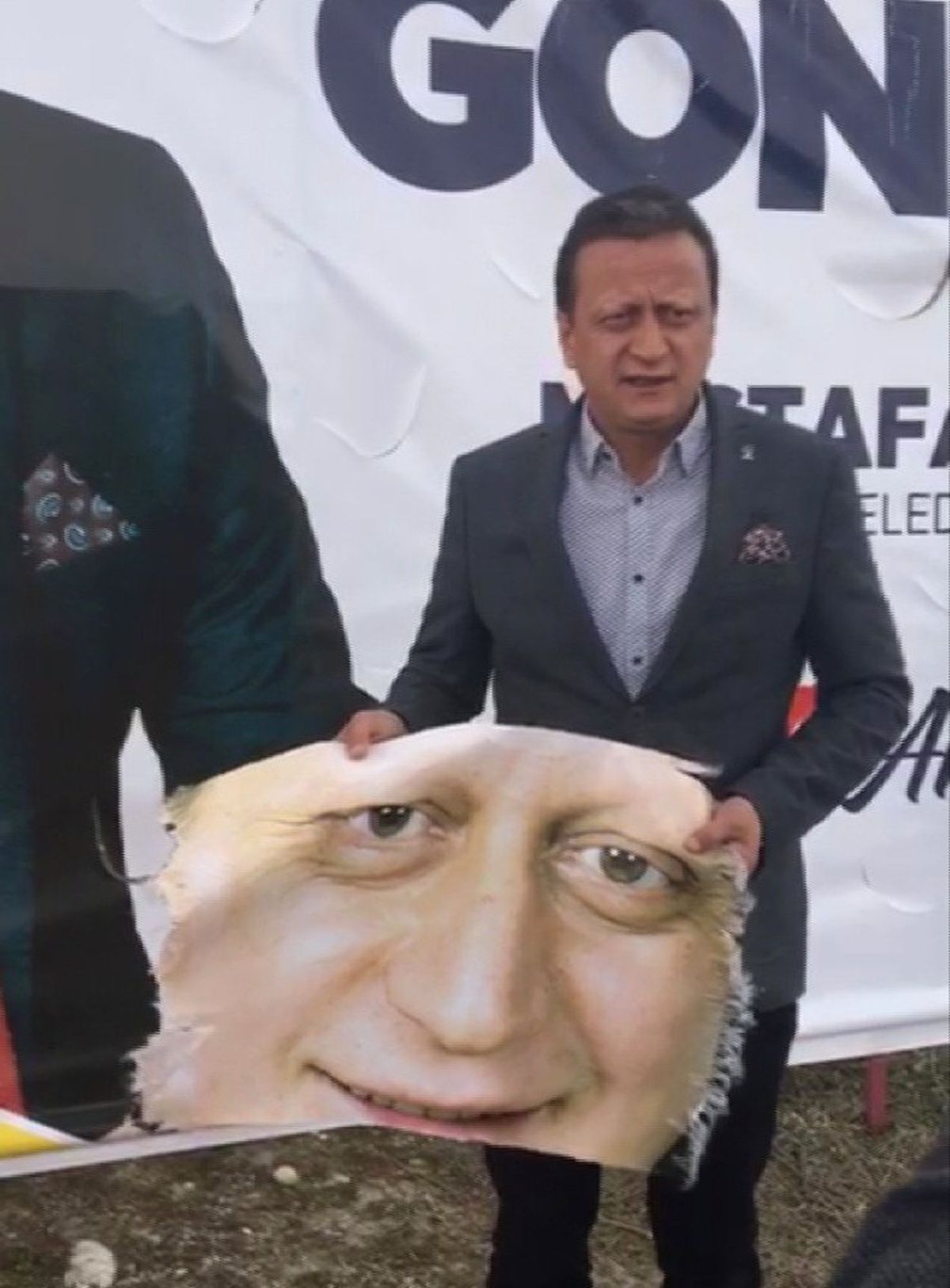 Ak Partili Kırteke\'den Afiş Tepkisi