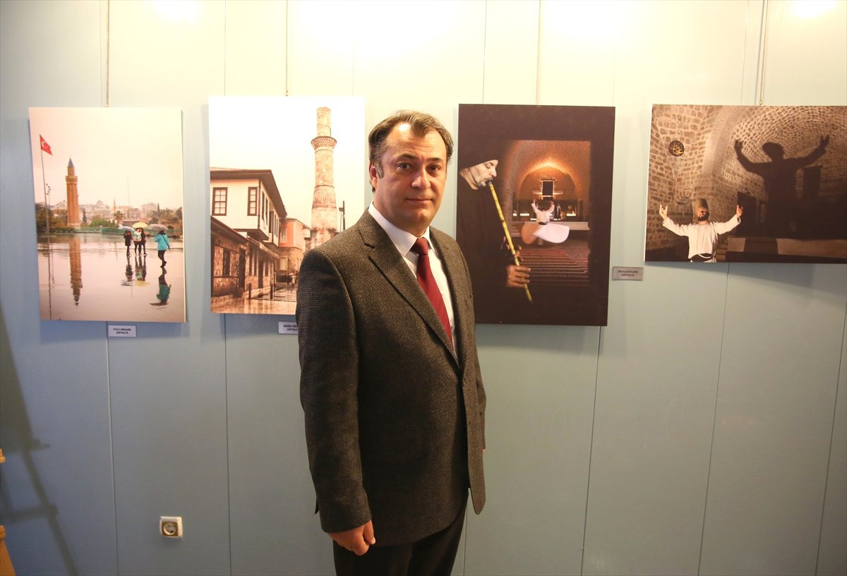 Akın Öğretmenin Sınırları Aşan Fotoğraf Tutkusu