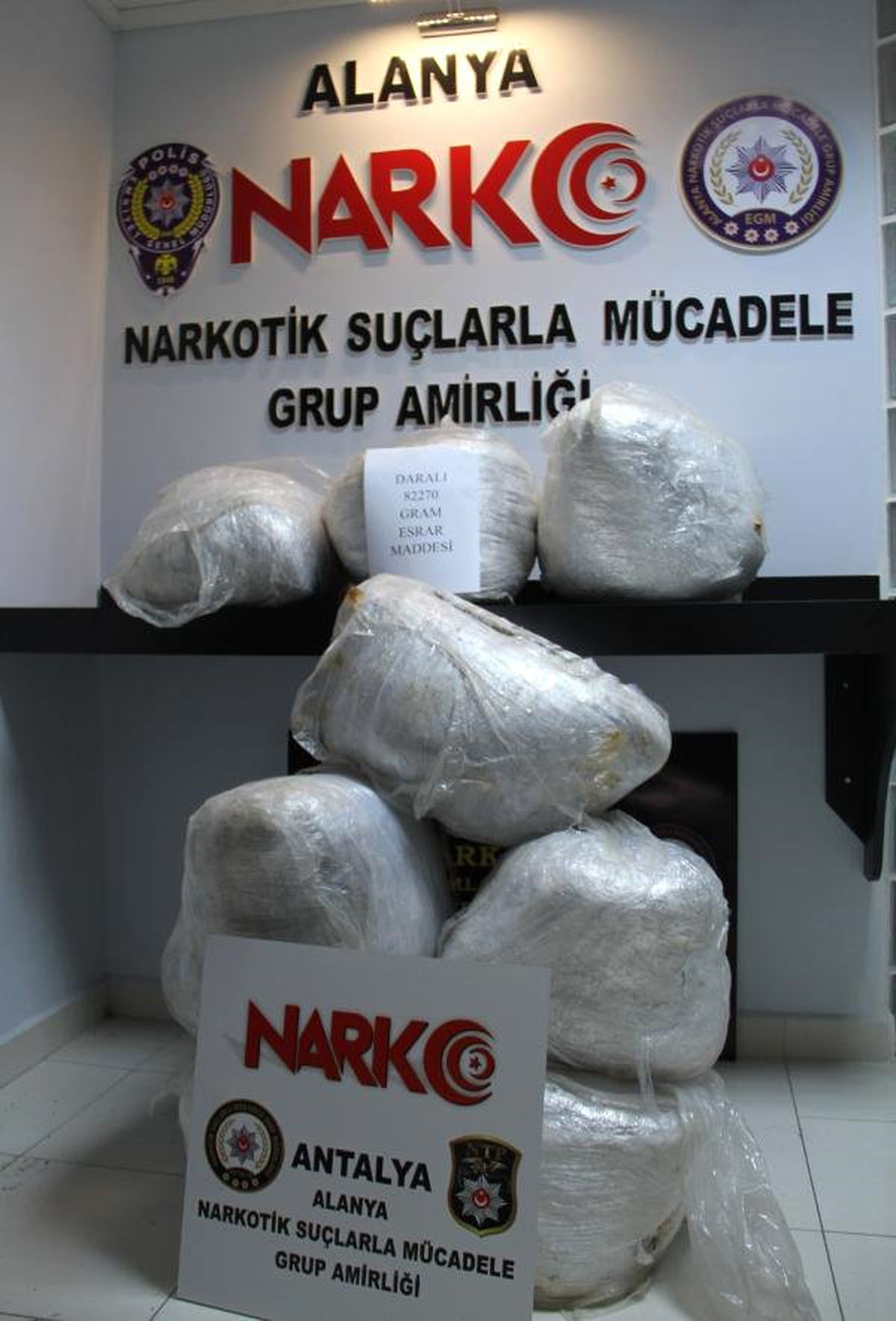 Alanya\'da 82 Kilo Esrar Ele Geçirildi