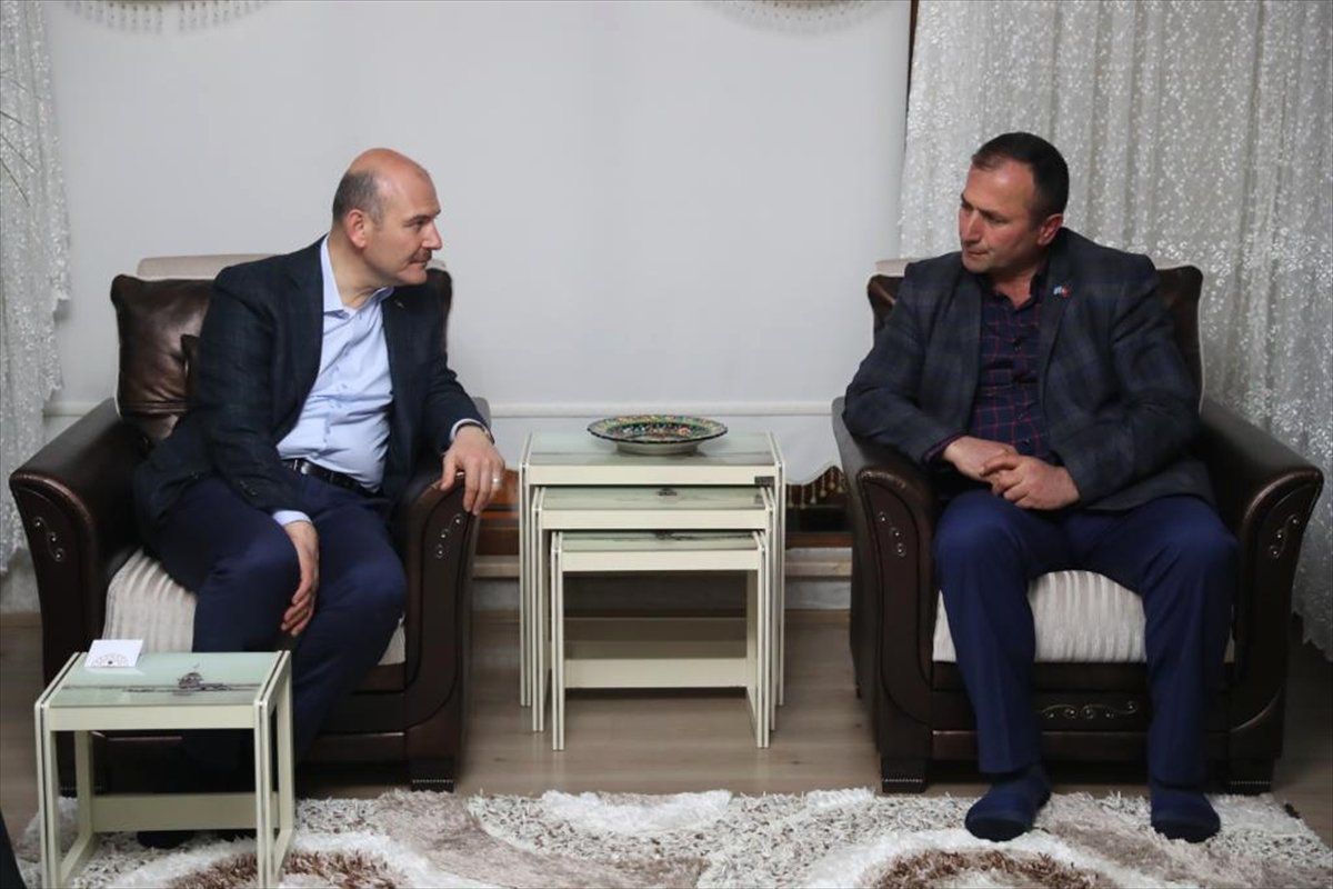 Bakan Soylu\'dan Şehit Ailesine Ziyaret