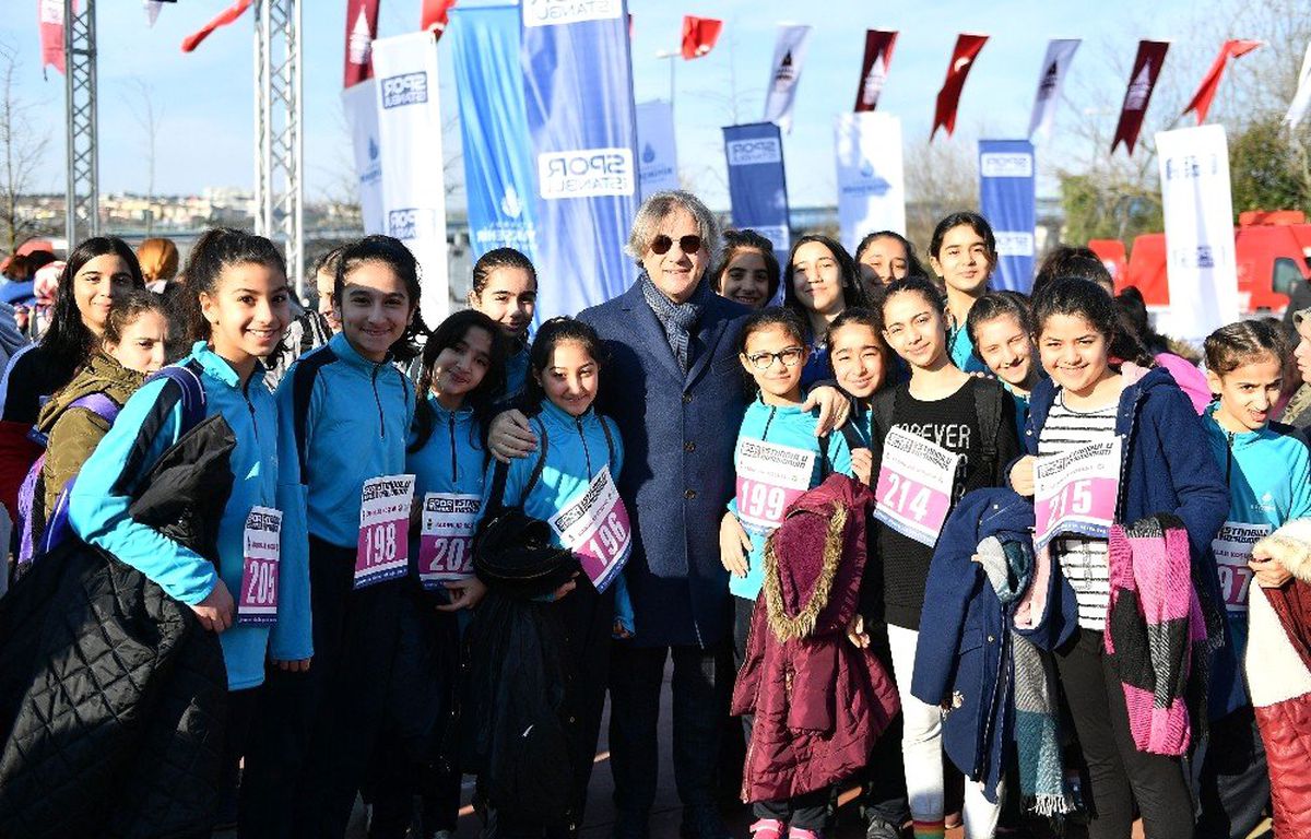 Beyoğlu\'nda "Dünya Kadınlar Günü Koşusu"