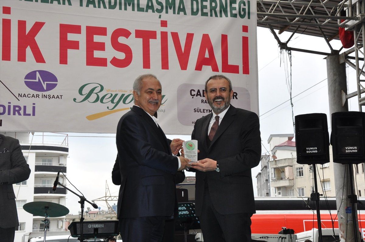 Bu Aziz Millet Kahramanlarını Unutmaz"