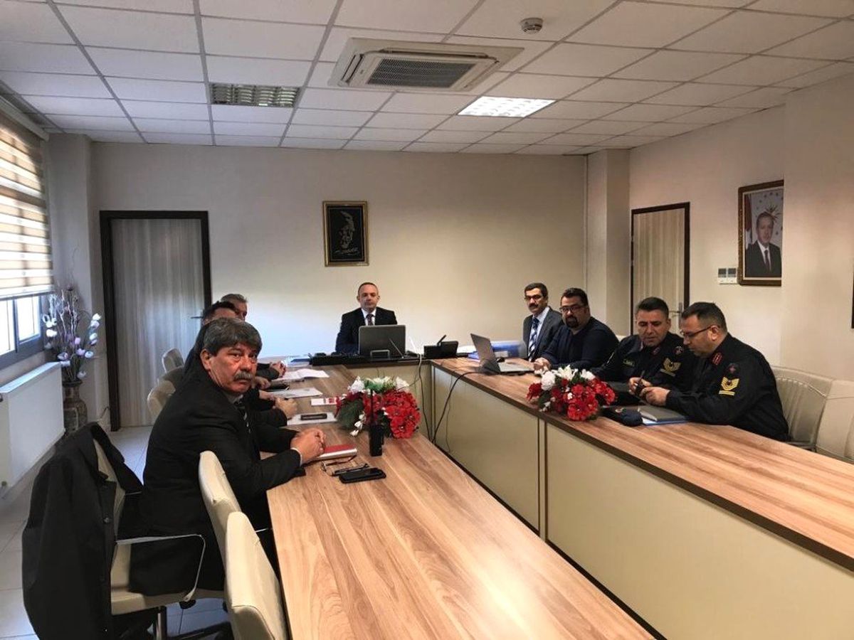 Burhaniye\'de Seçim Güvenliği Toplantısı Yapıldı