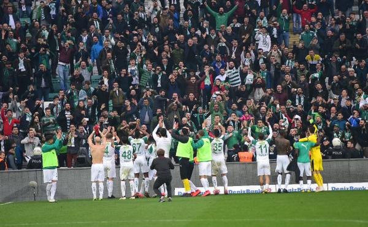 Bursasporlu Oyuncularda 3 Puan Sevinci