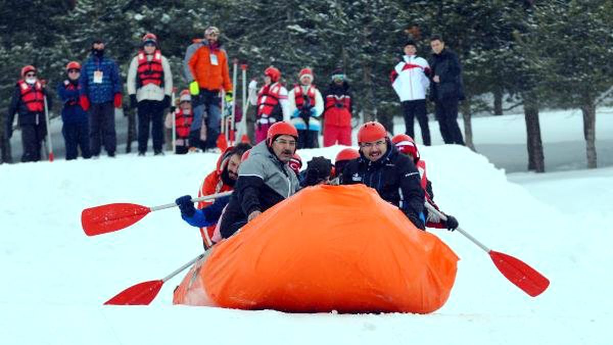 Büyükelçiler, Karda Rafting Yaptı