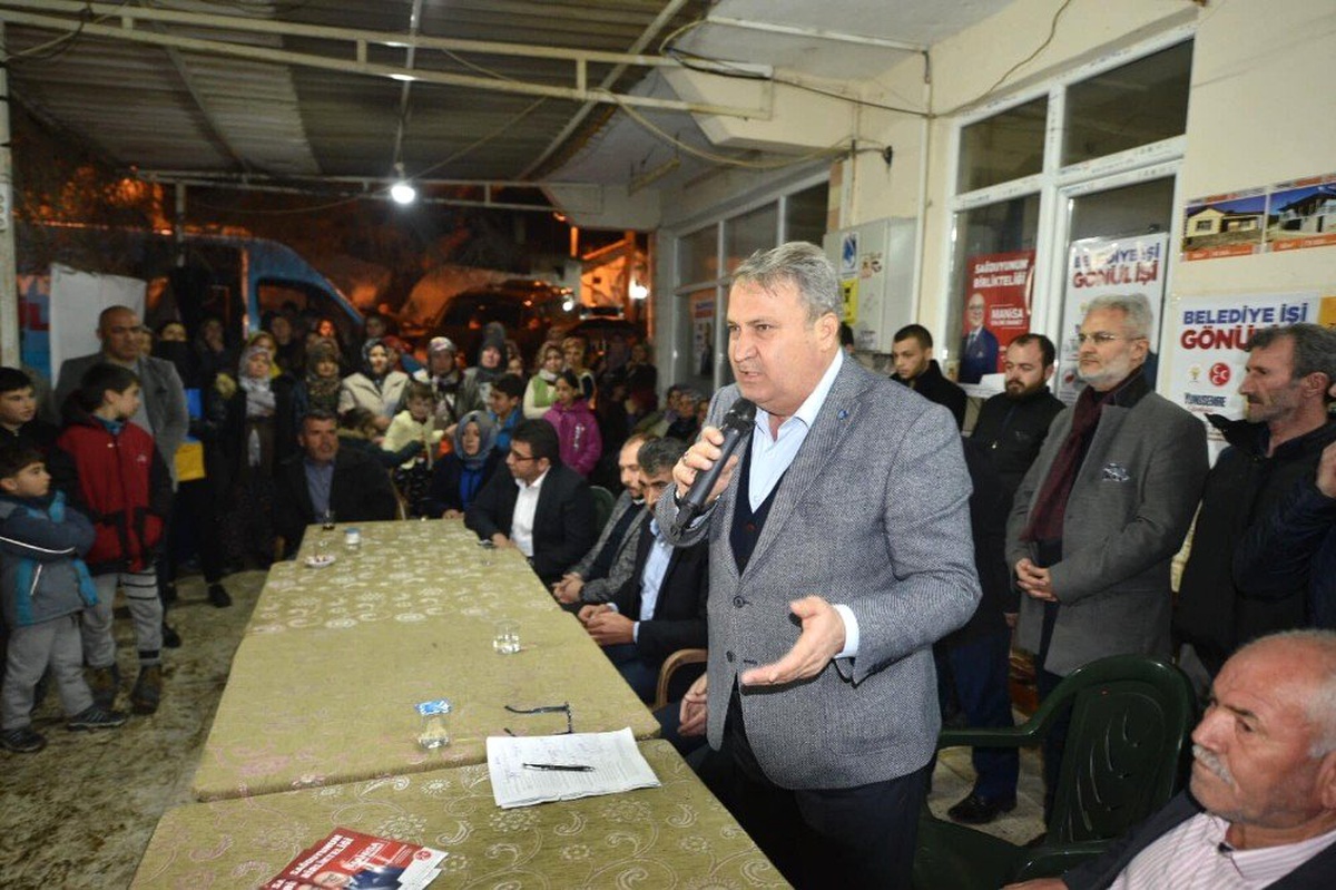 Cumhur İttifakı Adayı Çerçi\'ye Sevgi Seli