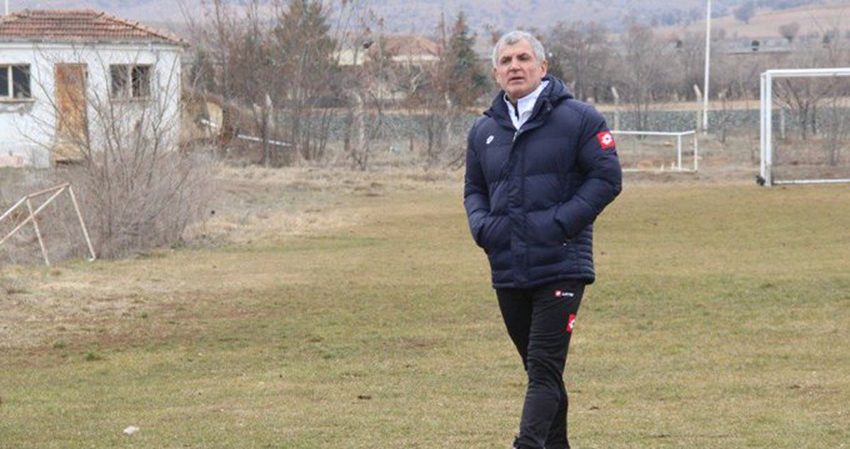 Elazığspor\'da Teknik Direktör Erhan Altın ile Yollar Ayrıldı