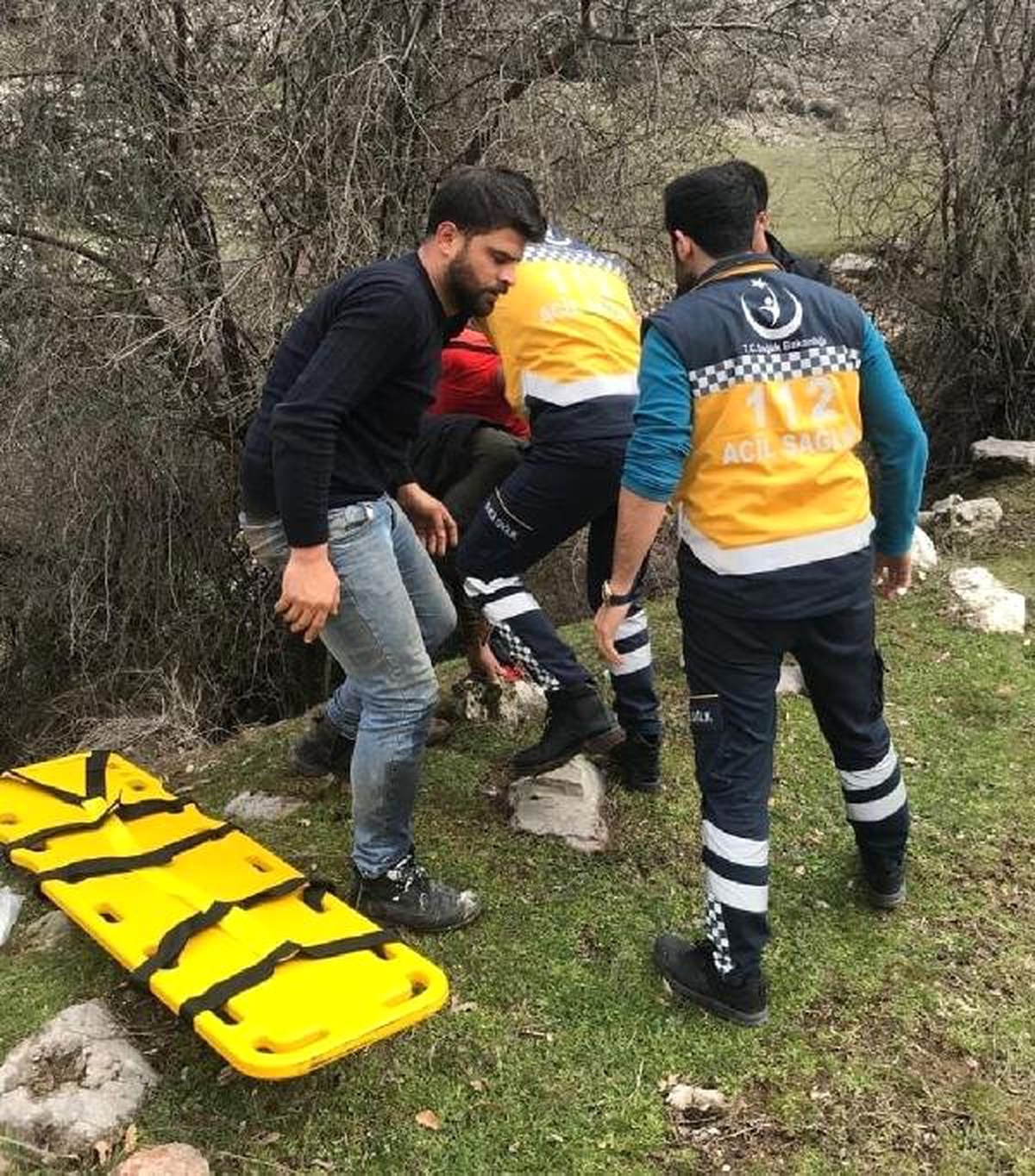 Fotoğraf Çekmek İsterken Uçurumdan Yuvarlandı