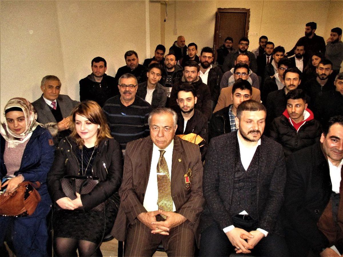 İbrahim Öztek: "Azerbaycan\'da Yapılan Katliamlarda En Az 70 Bin İnsanımız Hayatını Kaybetti"