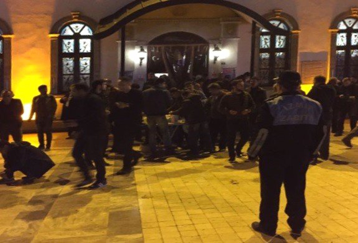 İzmit\'te Dilenen 84 Kişiye Zabıta Ekipleri Müdahale Etti