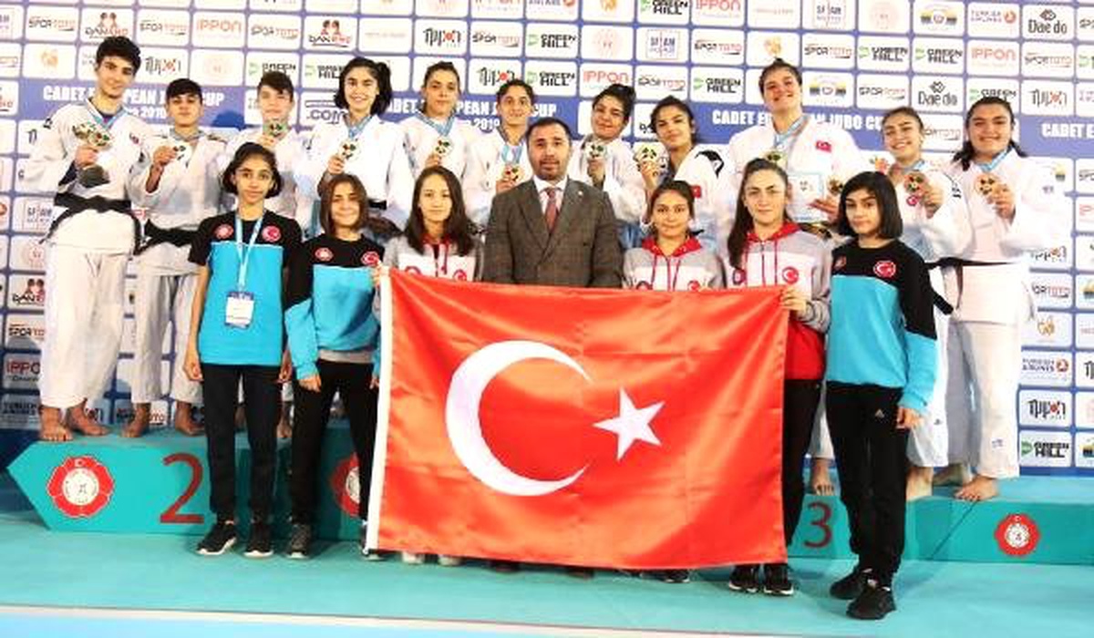 Judo Avrupa Kupası\'nda 23 Madalya Kazanan Türkiye Şampiyon Oldu