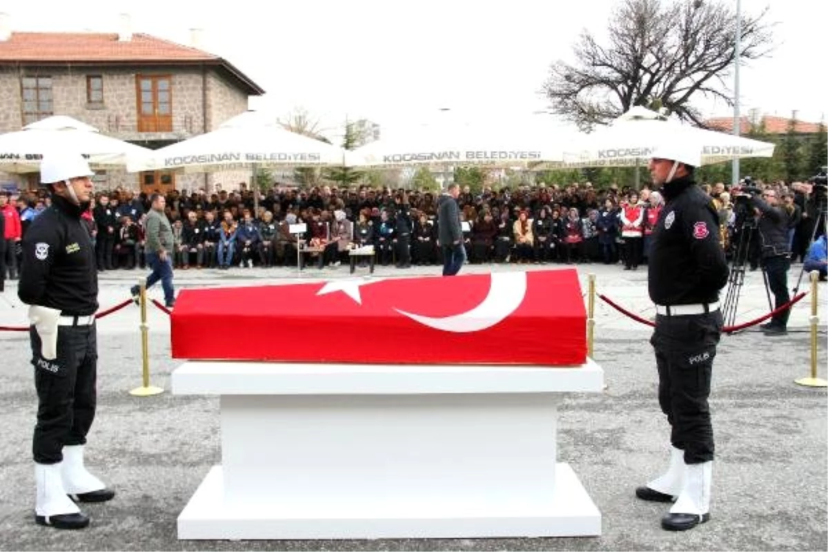 Silahlı Saldırıdan 25 Gün Sonra Şehit Olan Polis İçin Tören