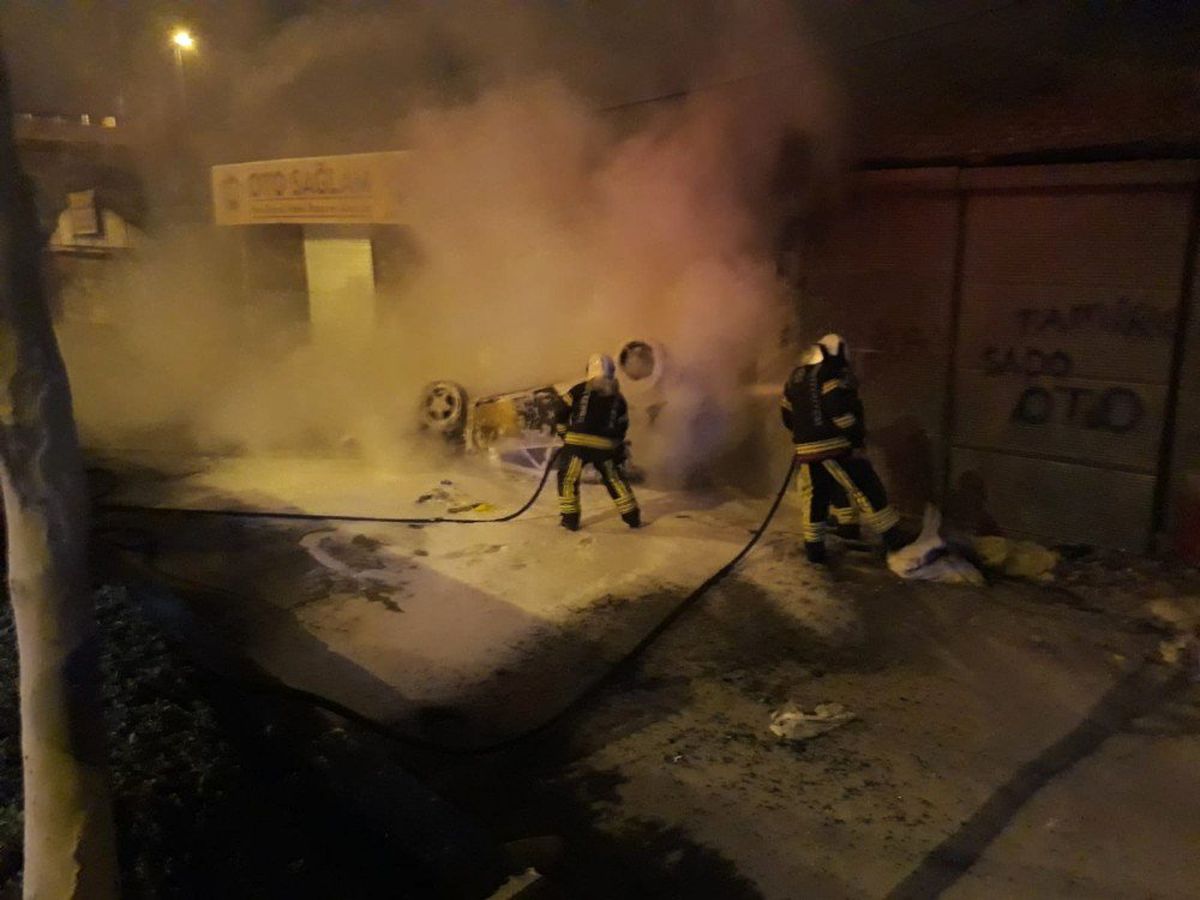 Takla Atan Otomobil Alev Alev Yandı