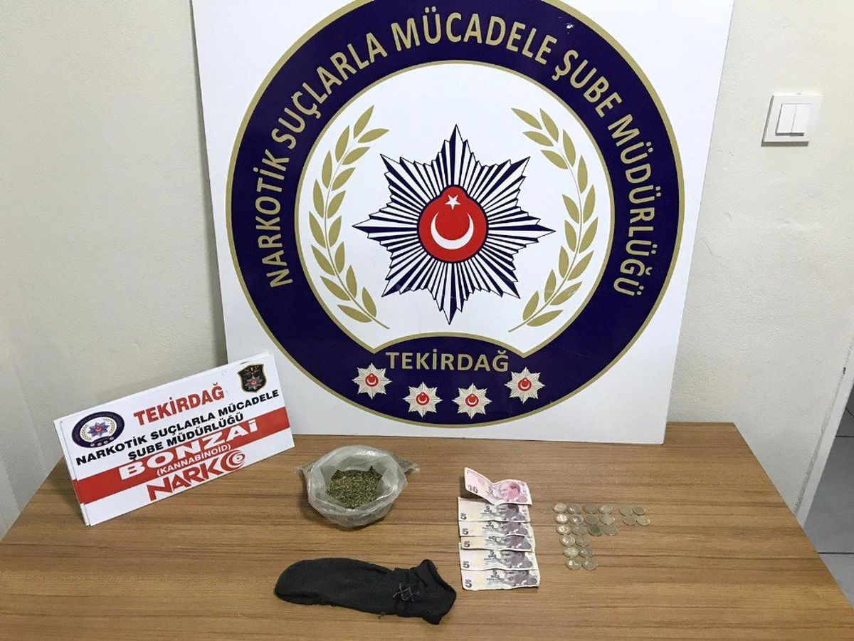 Uyuşturucu Operasyonunda Çeyrek Altın Ele Geçirildi