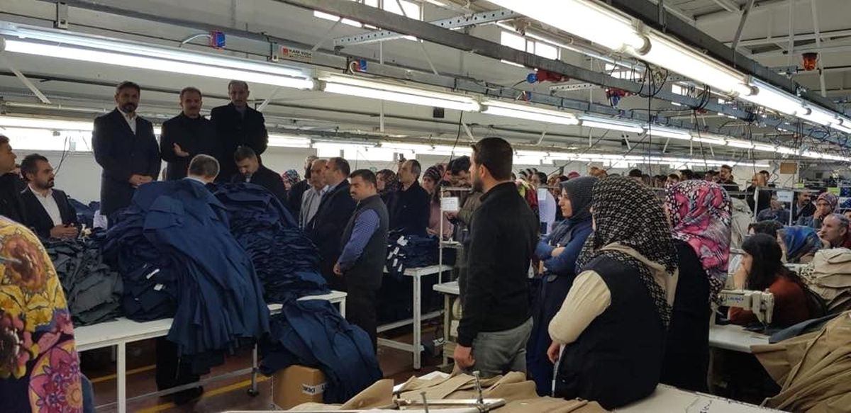 AK Parti Heyeti Tekstil İşçileriyle Bir Araya Geldi