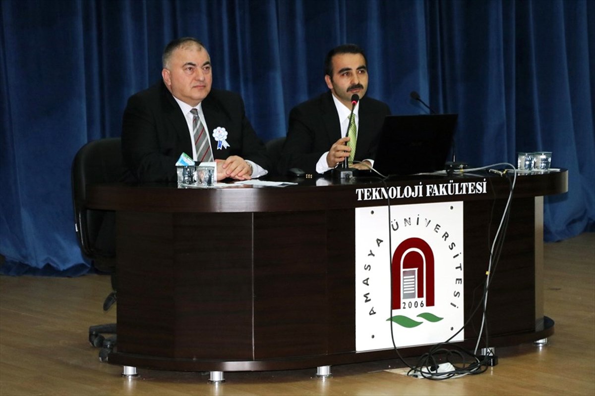 Amasya\'da "Vergi Uygulamaları ve Kariyer Planlaması" Konferansı
