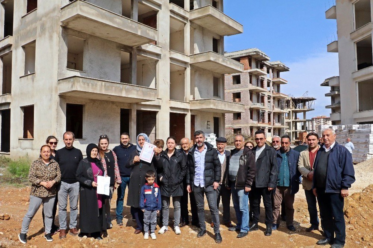 Arsa Sahibi - Müteahhit Anlaşmazlığının Faturası Ev Hayali Kuran Vatandaşa Kesildi İddiası