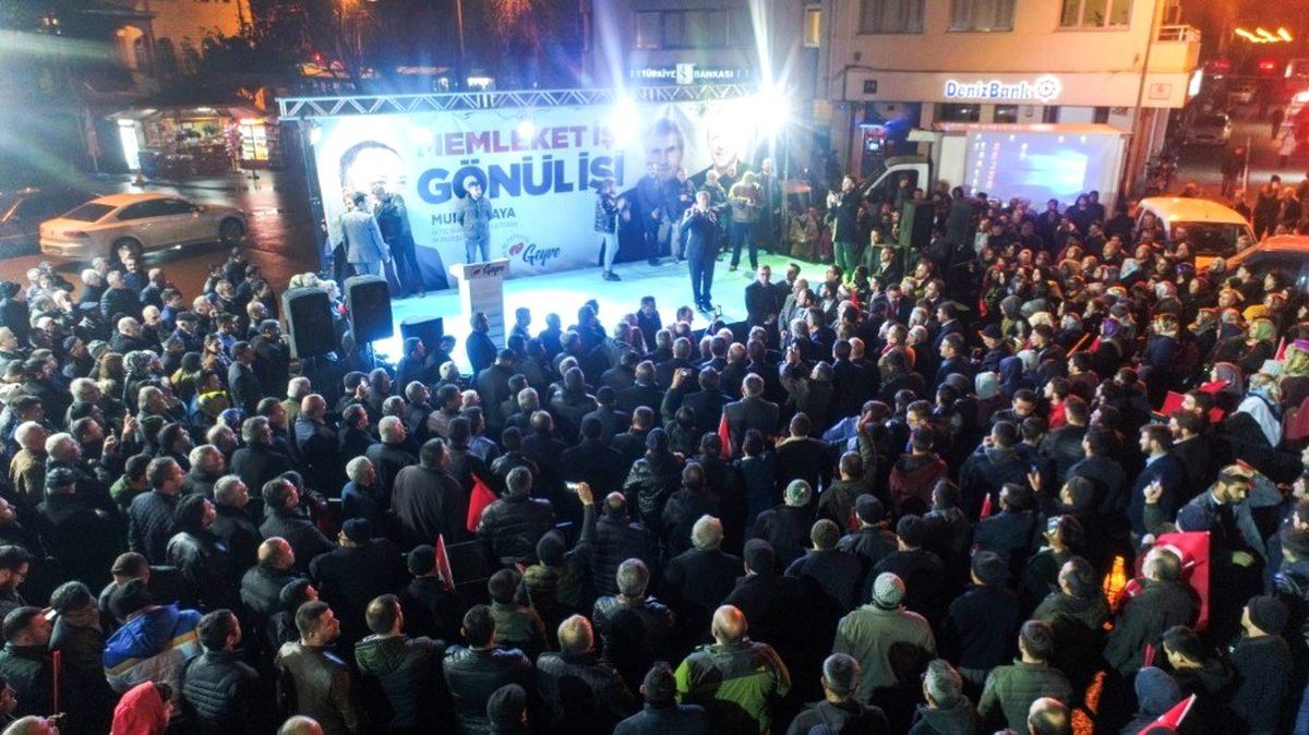 Başkan Adayı Murat Kaya\'nın Seçim İrtibat Bürosuna Görkemli Açılış