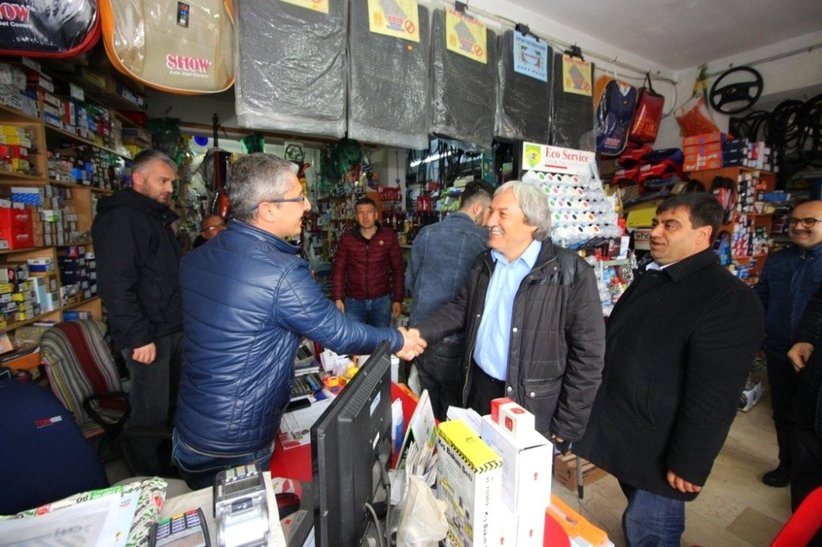 Başkan Şahin, Küçük Sanayi Sitesini Ziyaret Etti