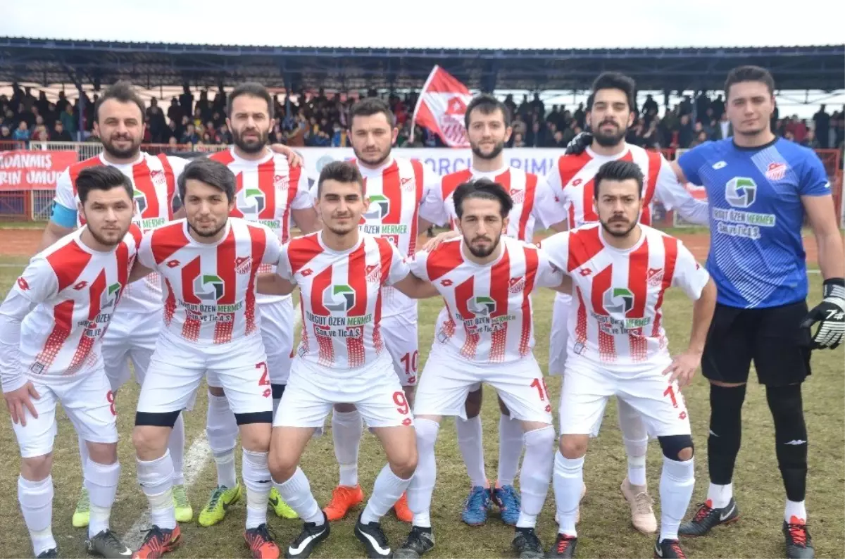 Bilecikspor Kendi Evinde Lidere Yenildi