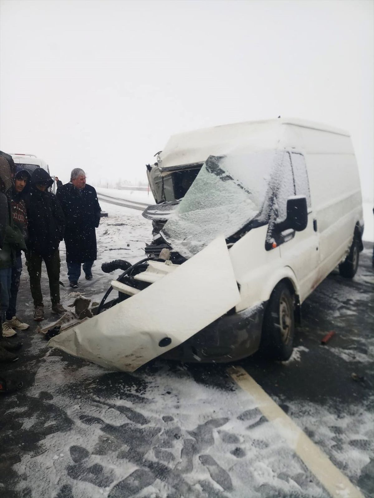 Bitlis\'te Trafik Kazası: 22 Yaralı