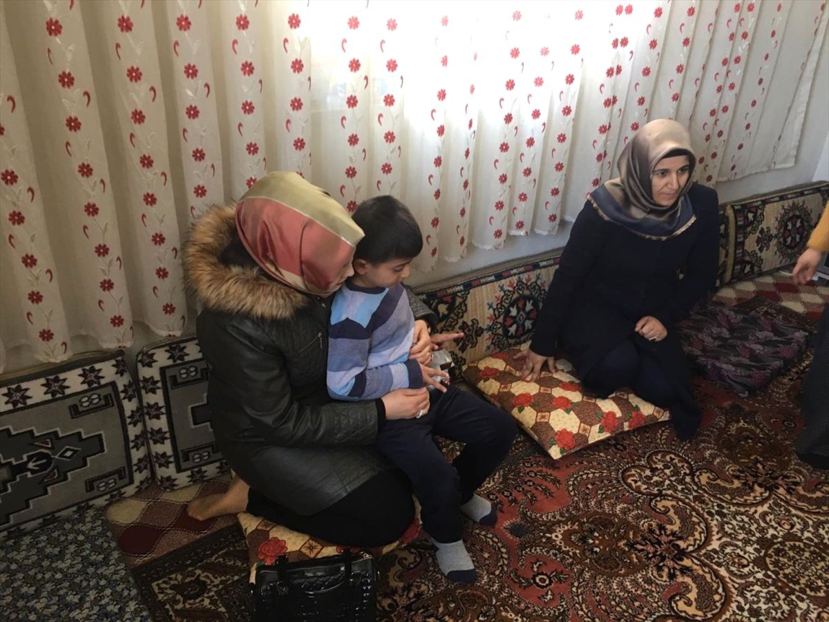 Bulanık\'ta Mağdur Aileler Ziyaret Ediliyor