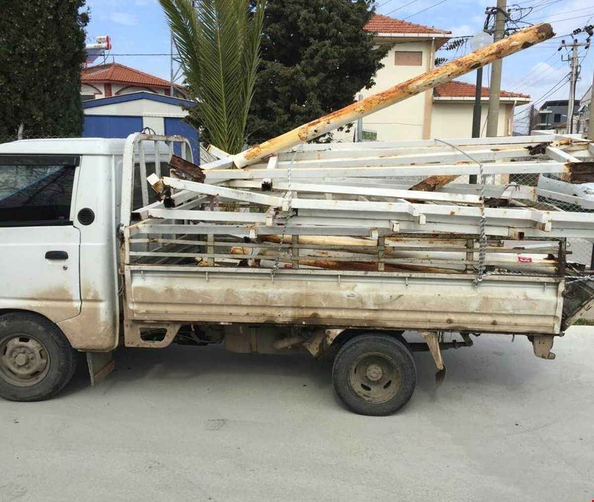 Demir Hırsızlarını Sivil Jandarma Kıskıvrak Yakaladı
