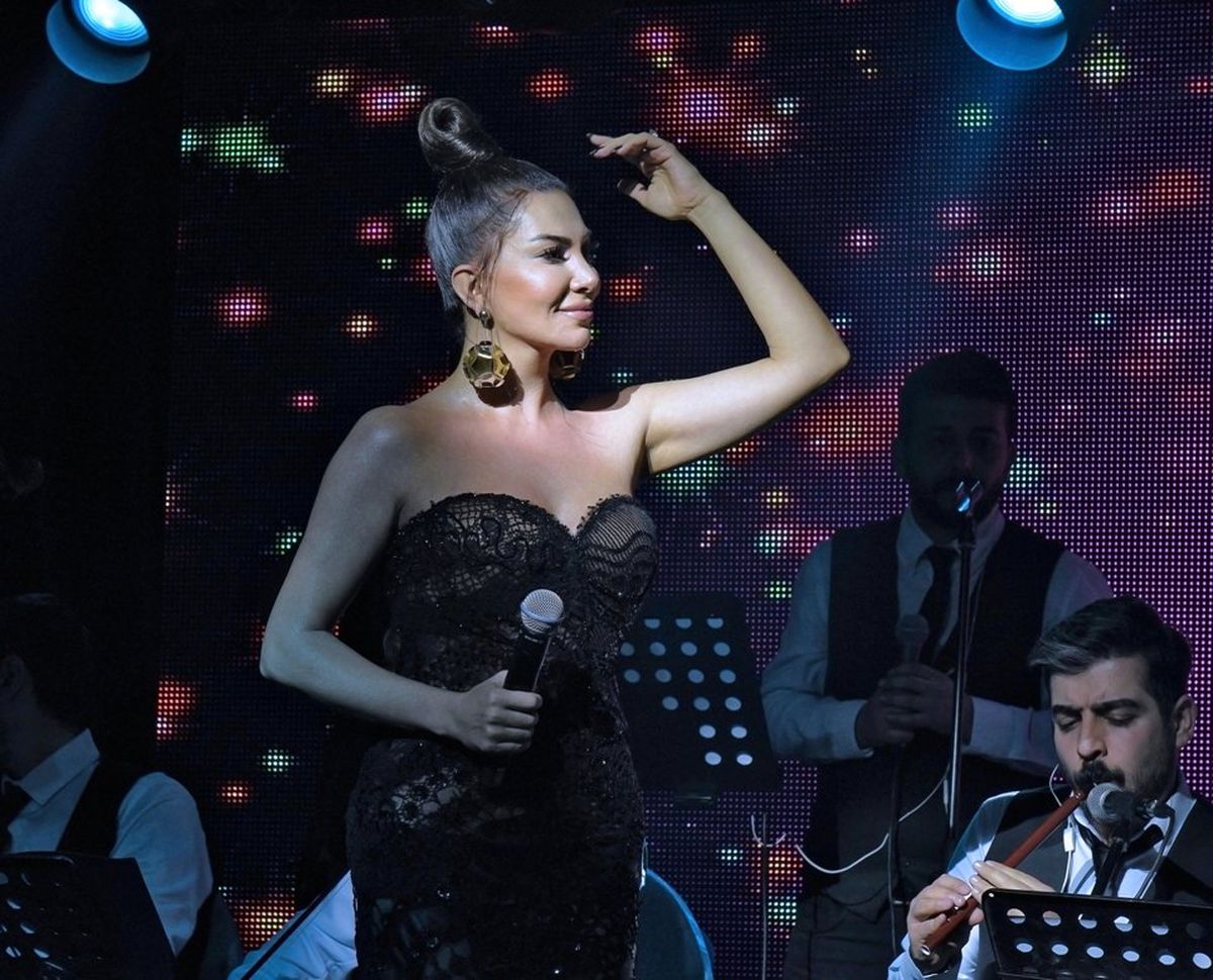 Ebru Yaşar\'dan Baharı Müjdeleyen Konser