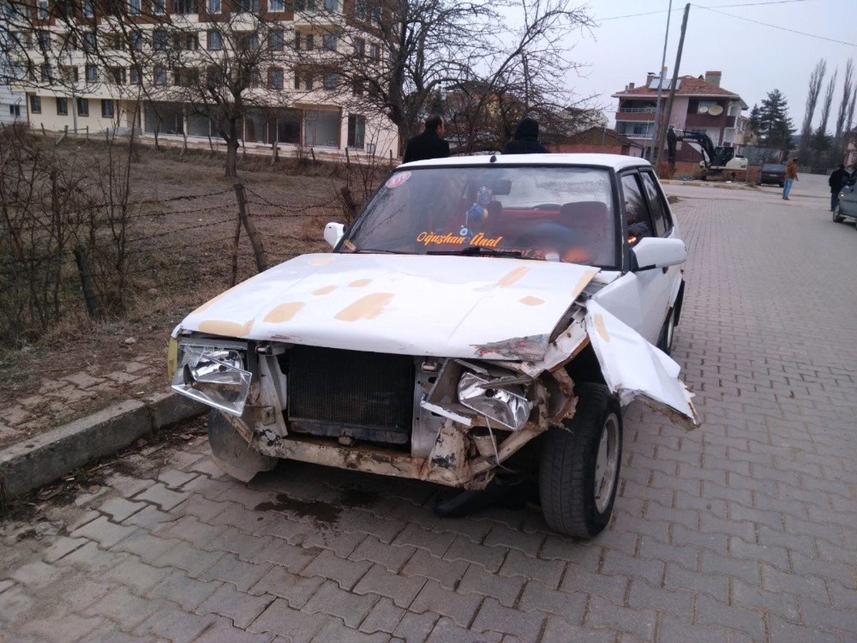 Ehliyetsiz Sürücü, Kaza Yapınca Şoka Girdi