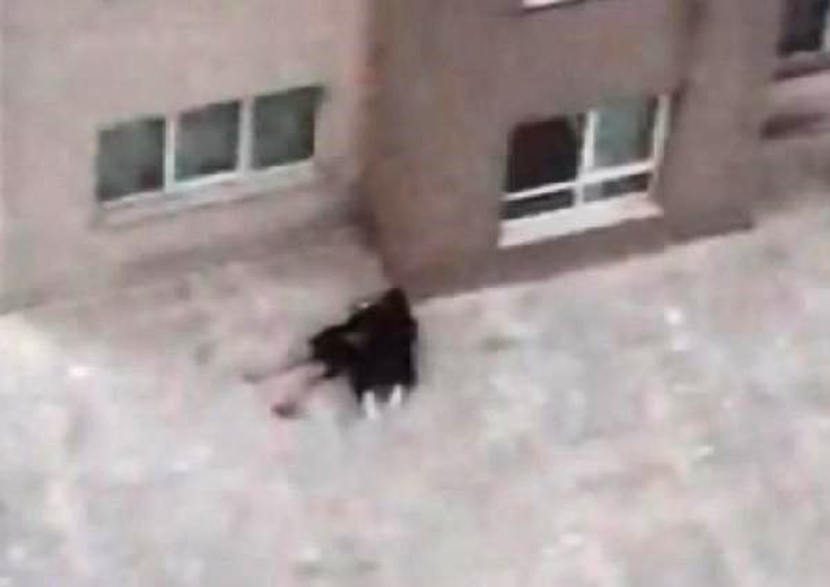 Erkek Arkadaşı ile Tartışan Fatma, 4\'üncü Kattan Atladı