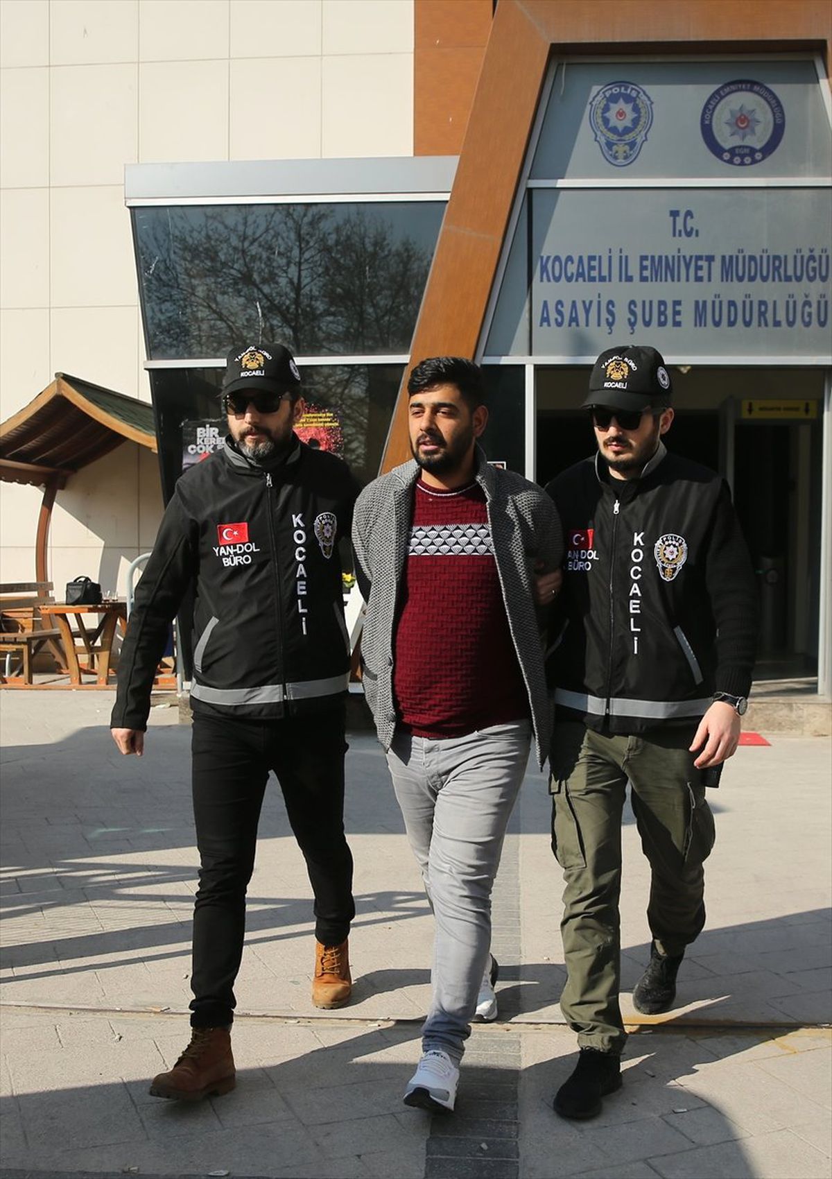 Güncelleme - Kocaeli\'de "Tırnakçılık" Yöntemiyle Hırsızlık