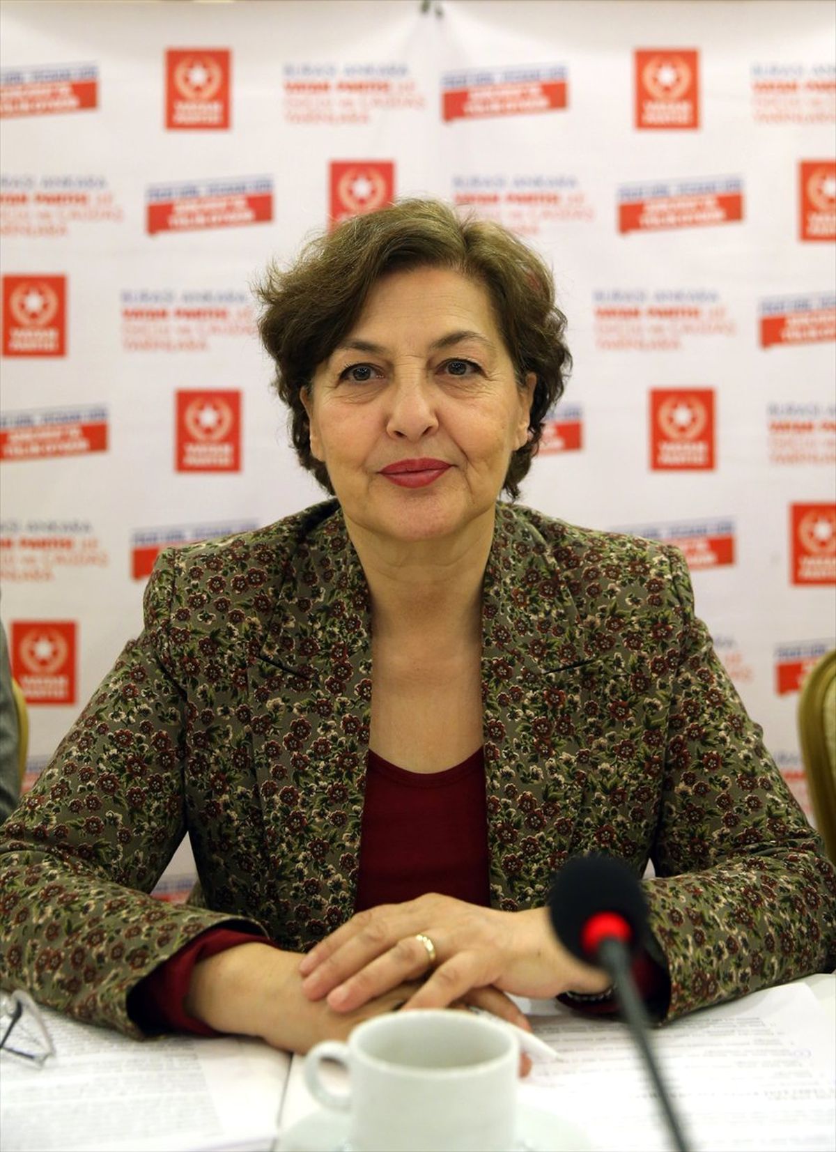 Halkımıza Umut Olacak Vatan Partisi\'dir"