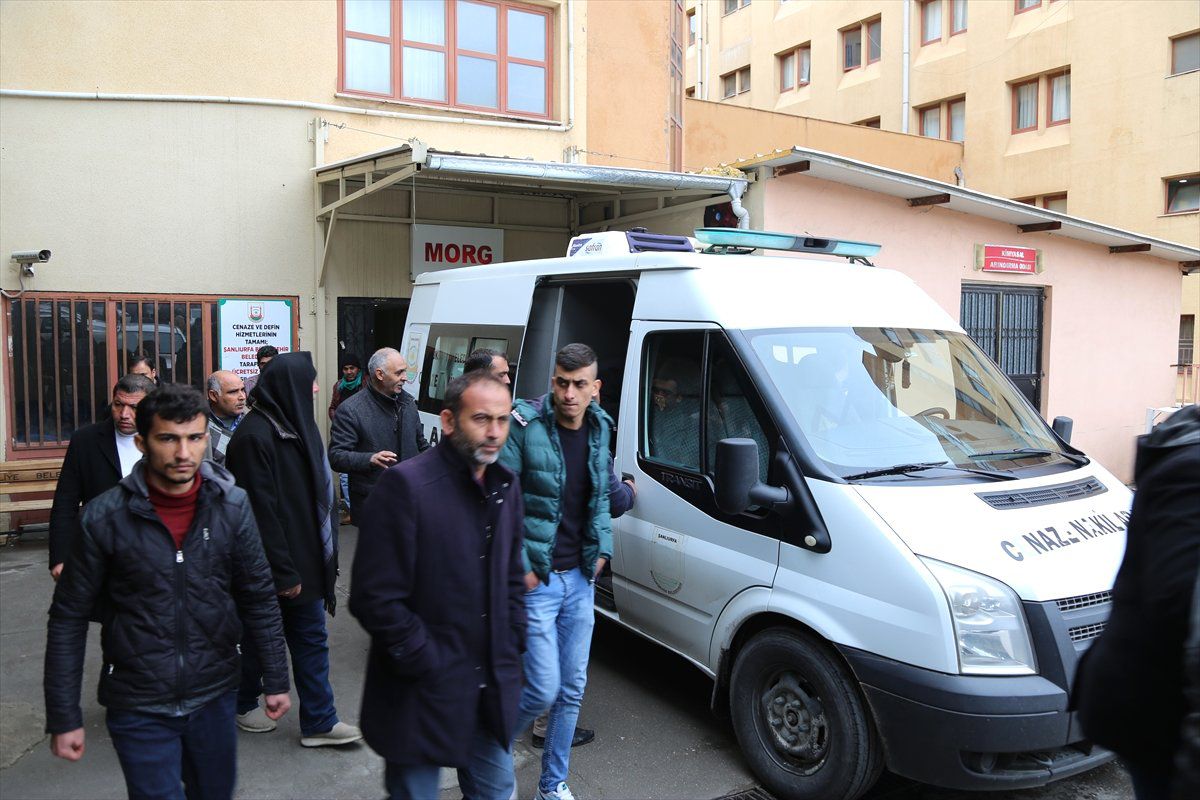 Havaya Ateş Açan Baba Oğlunu Vurdu