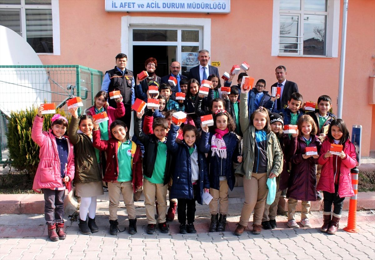 İlkokul Öğrencilerine Temel Afet Bilinci Eğitimi