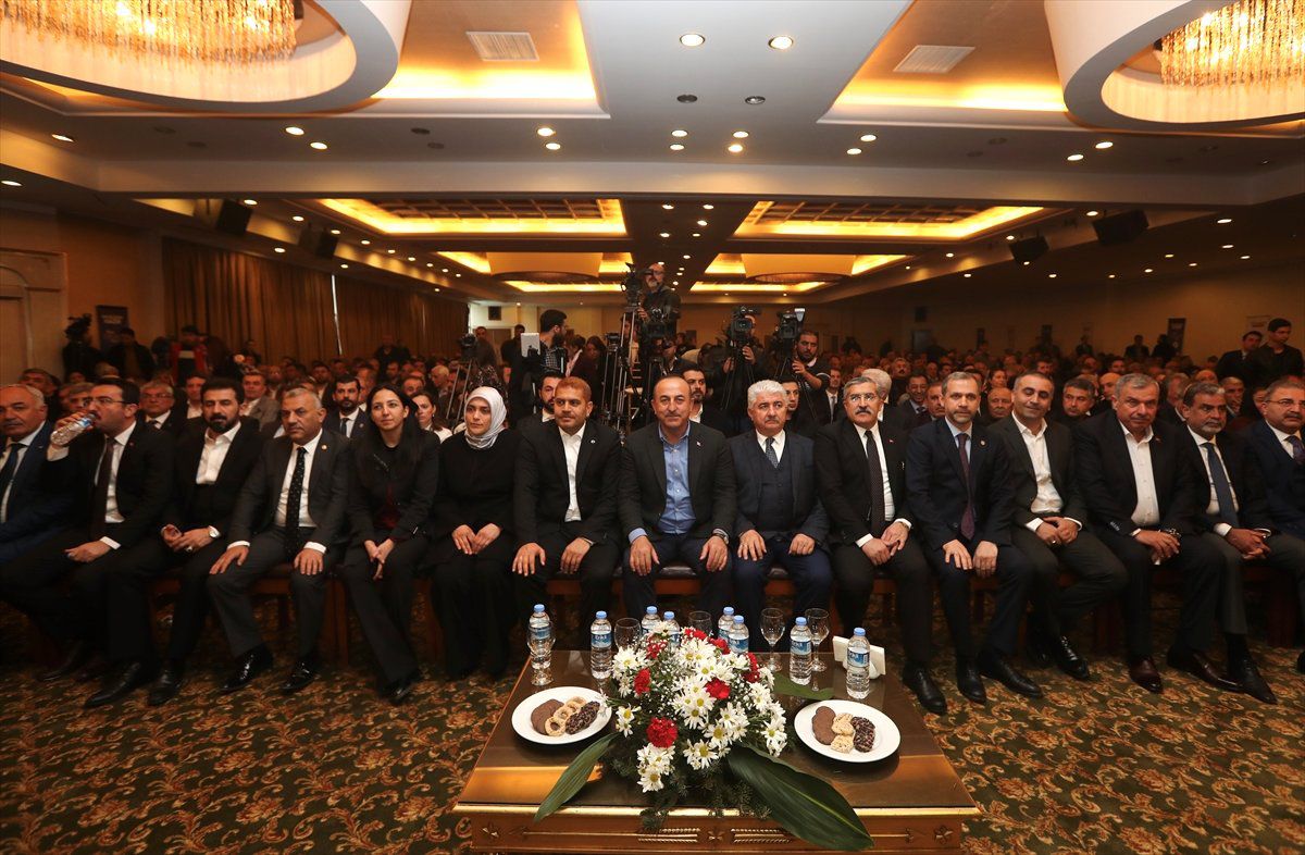 İzmir\'de Artık CHP\'liler Bile İsyan Etti"