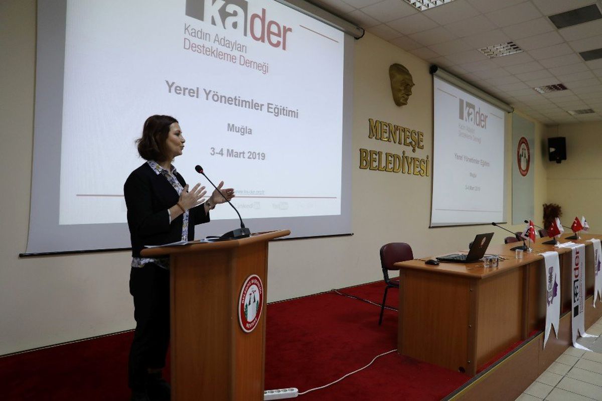 Kadınlara Yerel Yönetim Eğitimi