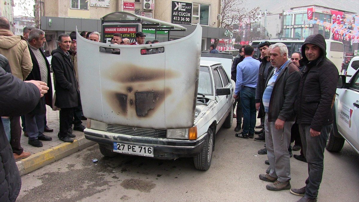 Kahramanmaraş\'ta Park Halindeki Otomobilde Yangın