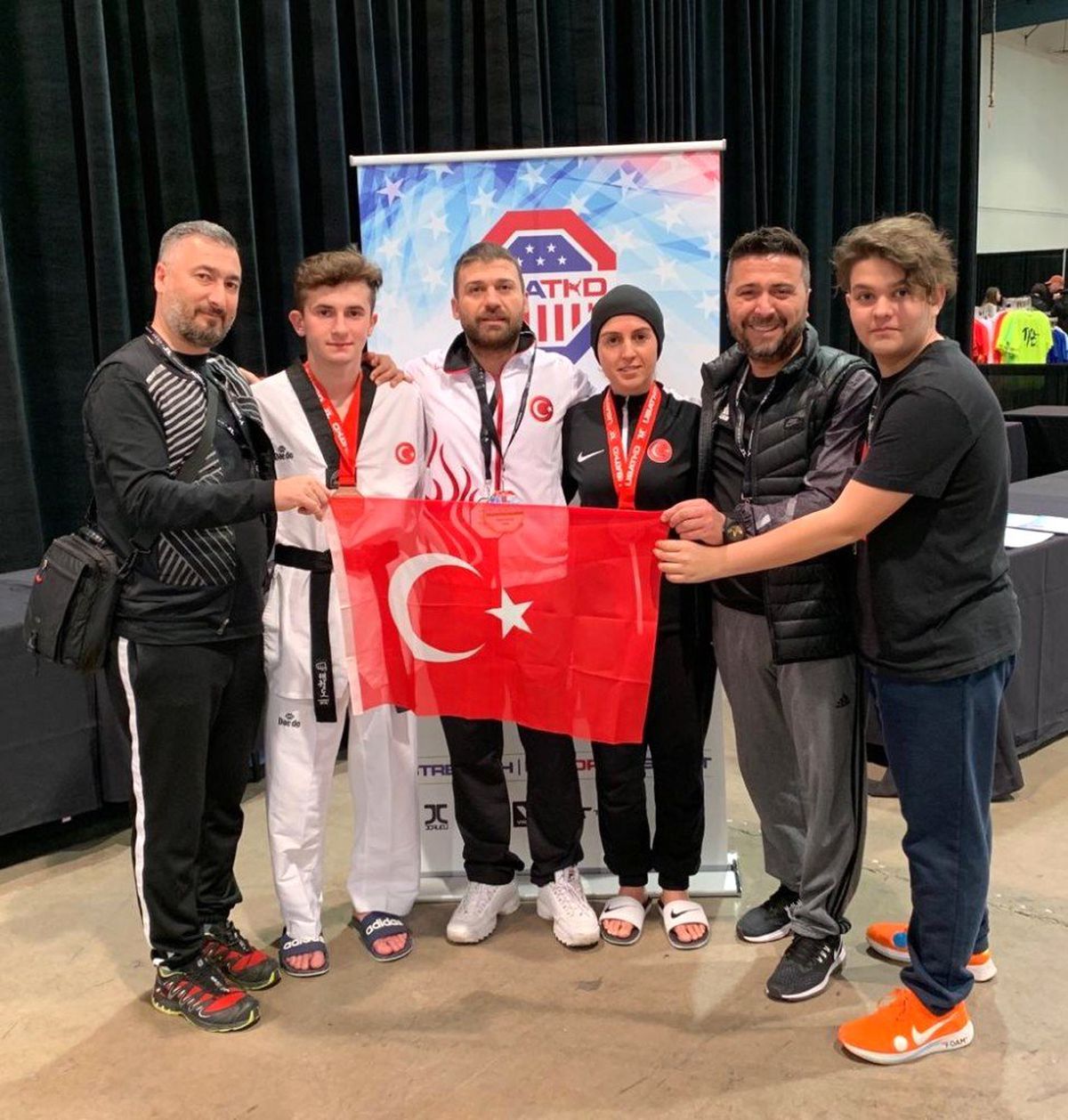 Karabüklü Taekwondocu Amerika\'dan Bronz Madalya ile Döndü