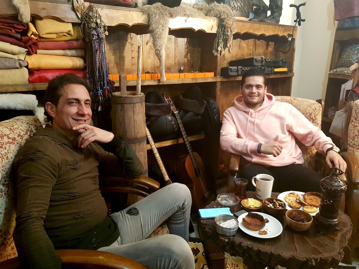 Kıraç, Enrico Caruso\'nun Taht Adayına Türkü Söyletecek!